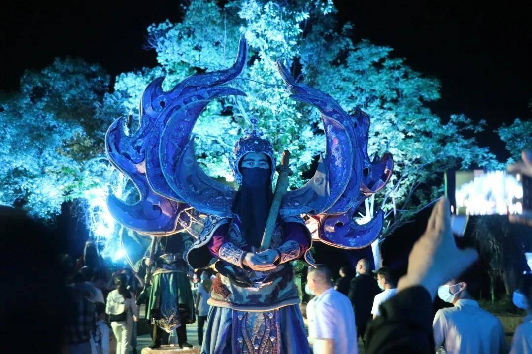 狗中哈士奇,国中土耳其!埃尔多安在作死的道路上一去不复返
